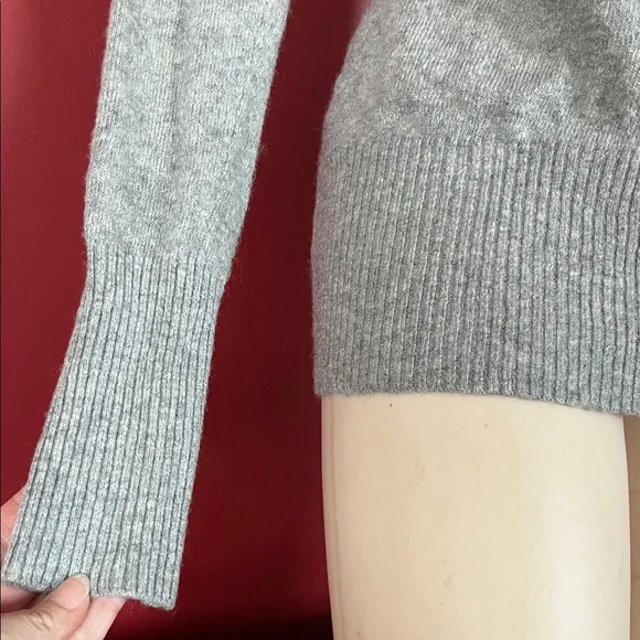 Like new Moda International Gray V-Neck Sweater - Picture 9 of 13